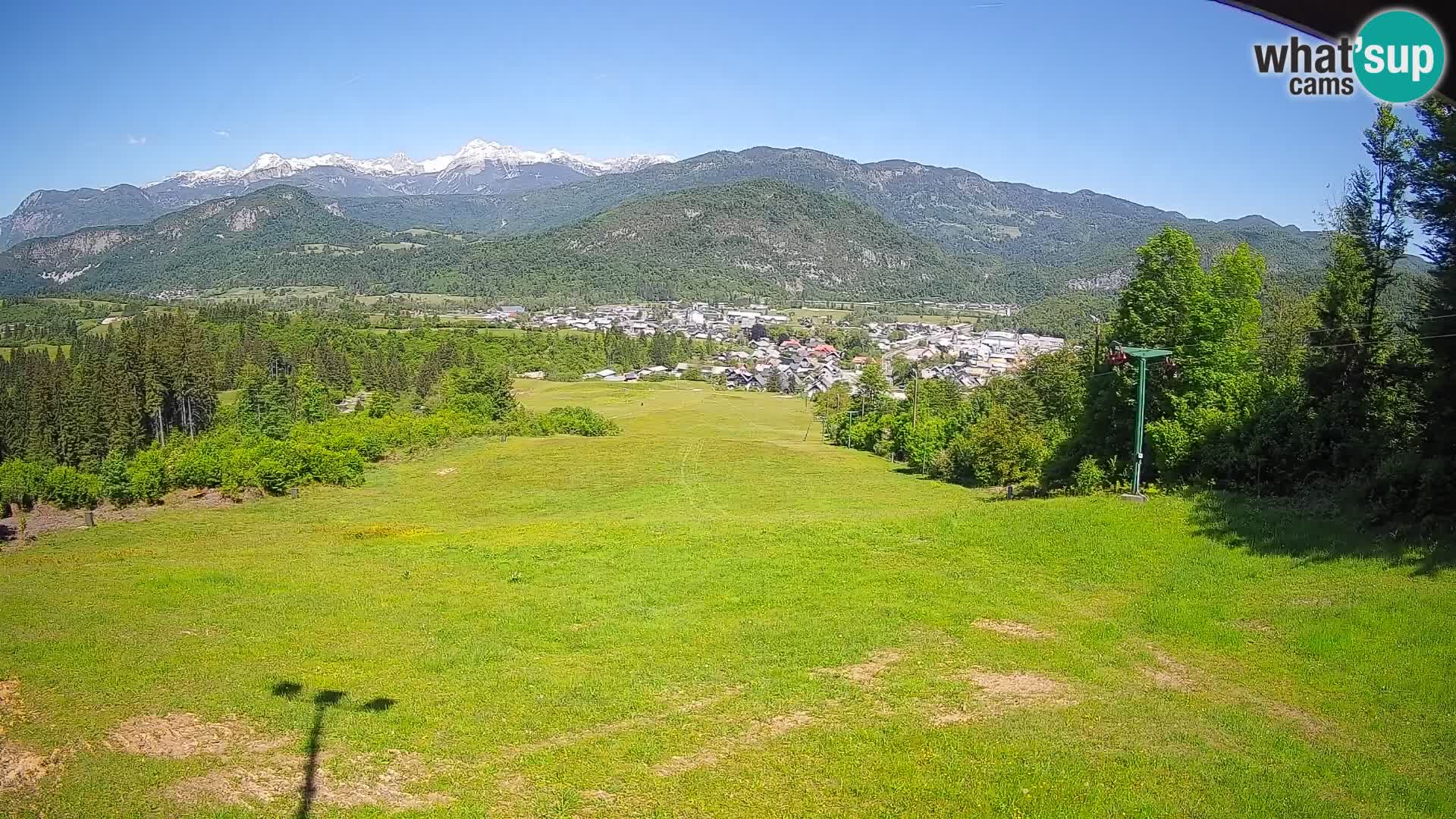 Kamera uživo Bohinjska Bistrica – Pogled u stvarnom vremenu sa skijališta Kozji Hrbet