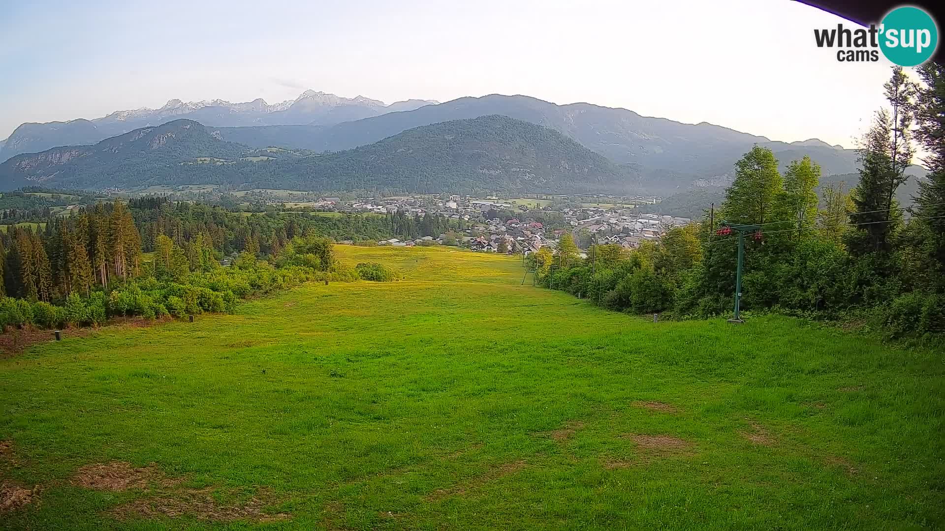 Spletna kamera Bohinjska Bistrica – Pogled v živo s smučišča Kozji Hrbet