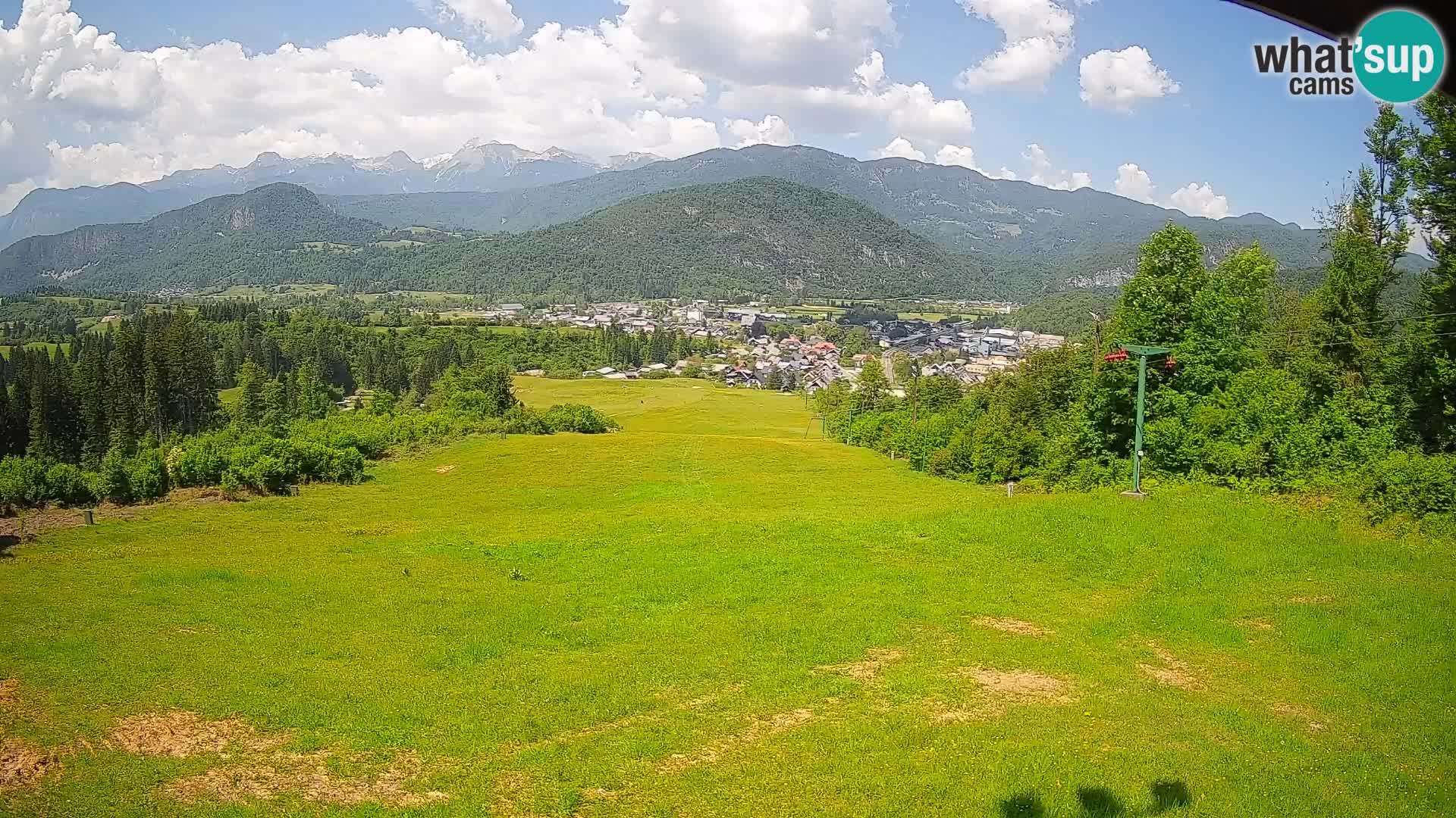 Kamera uživo Bohinjska Bistrica – Pogled u stvarnom vremenu sa skijališta Kozji Hrbet