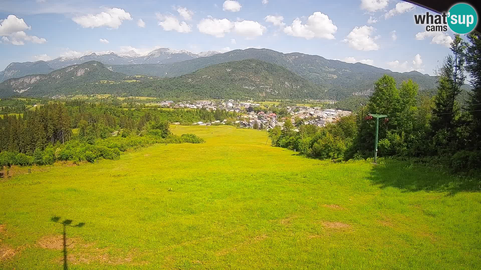 Kamera uživo Bohinjska Bistrica – Pogled u stvarnom vremenu sa skijališta Kozji Hrbet