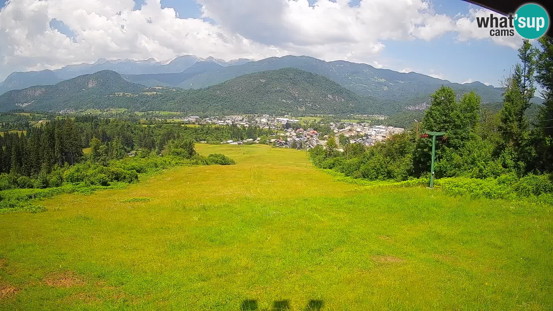 Kamera uživo Bohinjska Bistrica – Pogled u stvarnom vremenu sa skijališta Kozji Hrbet