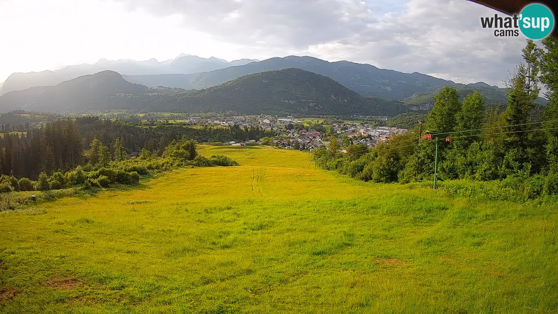 Kamera uživo Bohinjska Bistrica – Pogled u stvarnom vremenu sa skijališta Kozji Hrbet