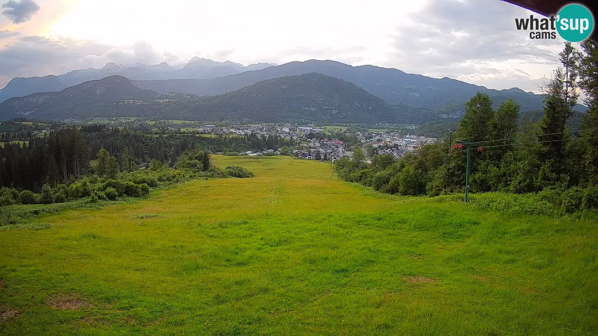 Kamera uživo Bohinjska Bistrica – Pogled u stvarnom vremenu sa skijališta Kozji Hrbet