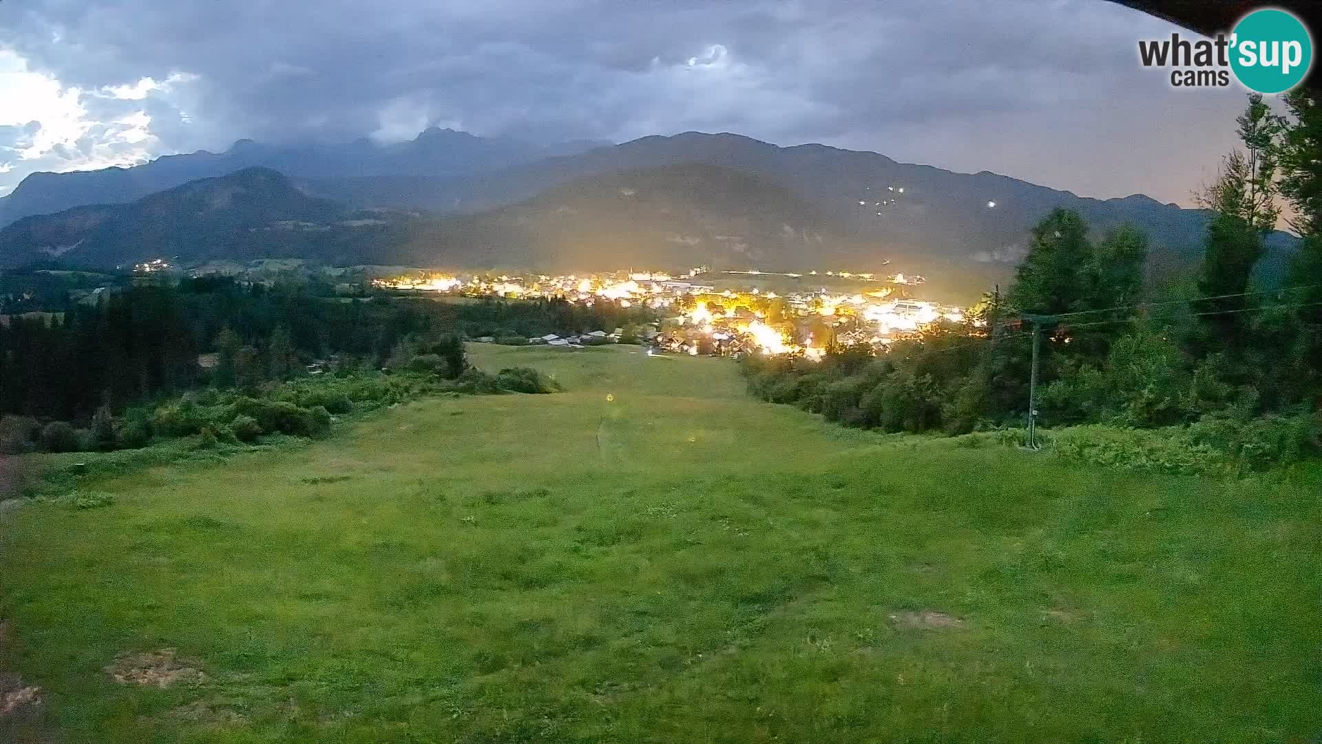 Kamera uživo Bohinjska Bistrica – Pogled u stvarnom vremenu sa skijališta Kozji Hrbet