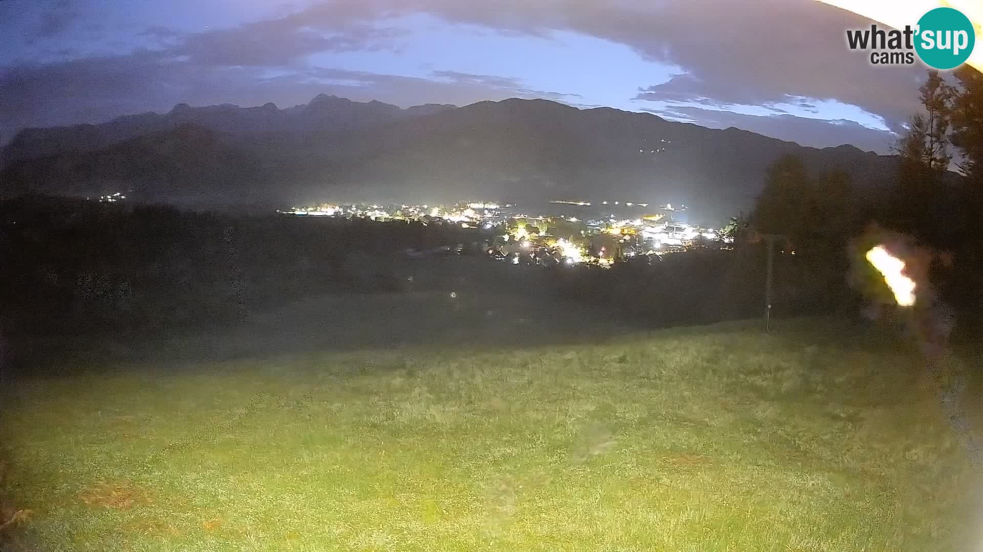 Kamera uživo Bohinjska Bistrica – Pogled u stvarnom vremenu sa skijališta Kozji Hrbet
