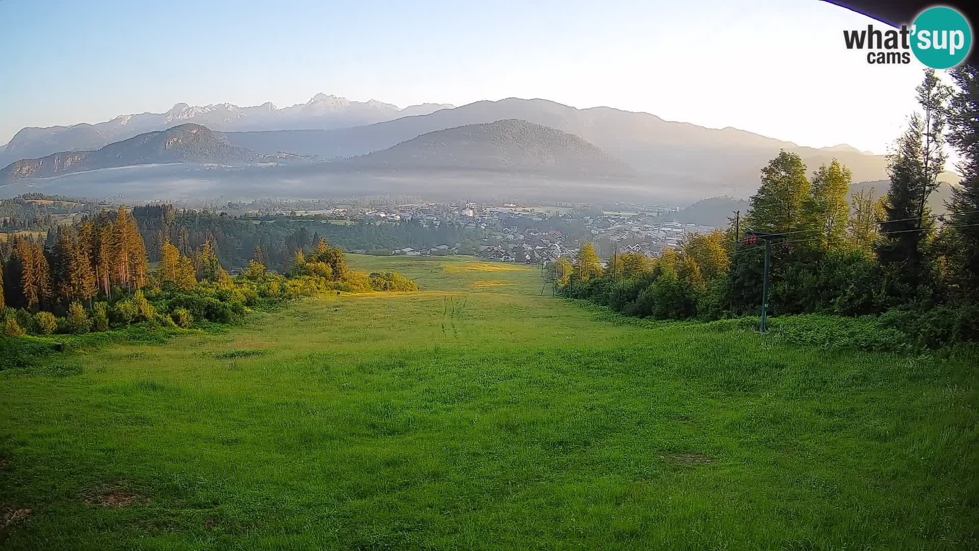 Kamera uživo Bohinjska Bistrica – Pogled u stvarnom vremenu sa skijališta Kozji Hrbet