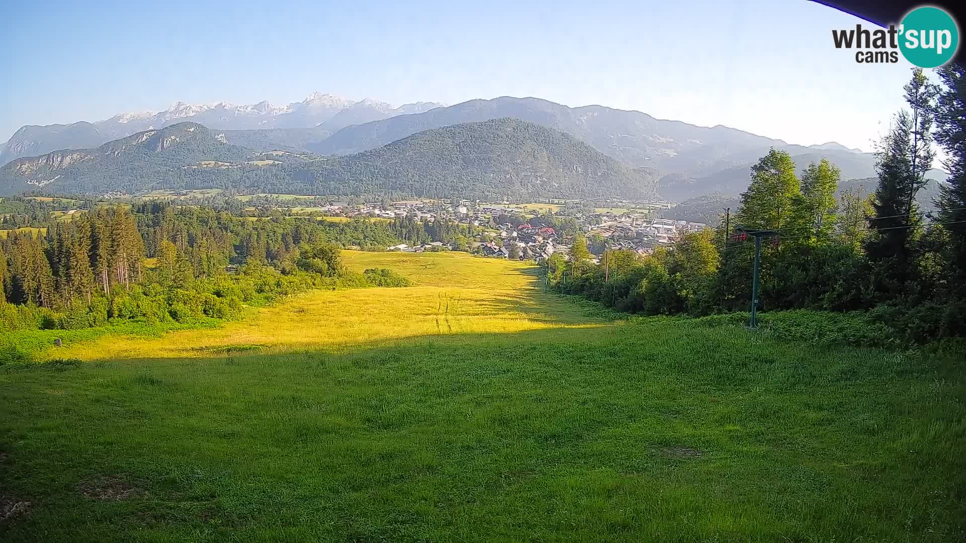 Kamera uživo Bohinjska Bistrica – Pogled u stvarnom vremenu sa skijališta Kozji Hrbet