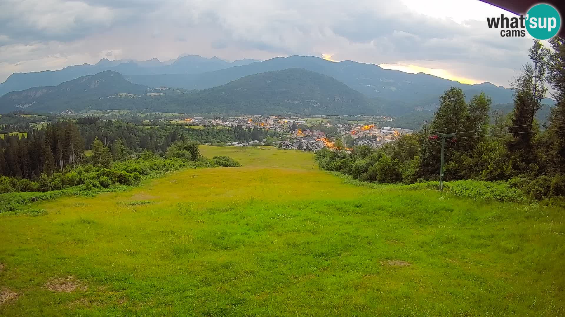 Kamera uživo Bohinjska Bistrica – Pogled u stvarnom vremenu sa skijališta Kozji Hrbet
