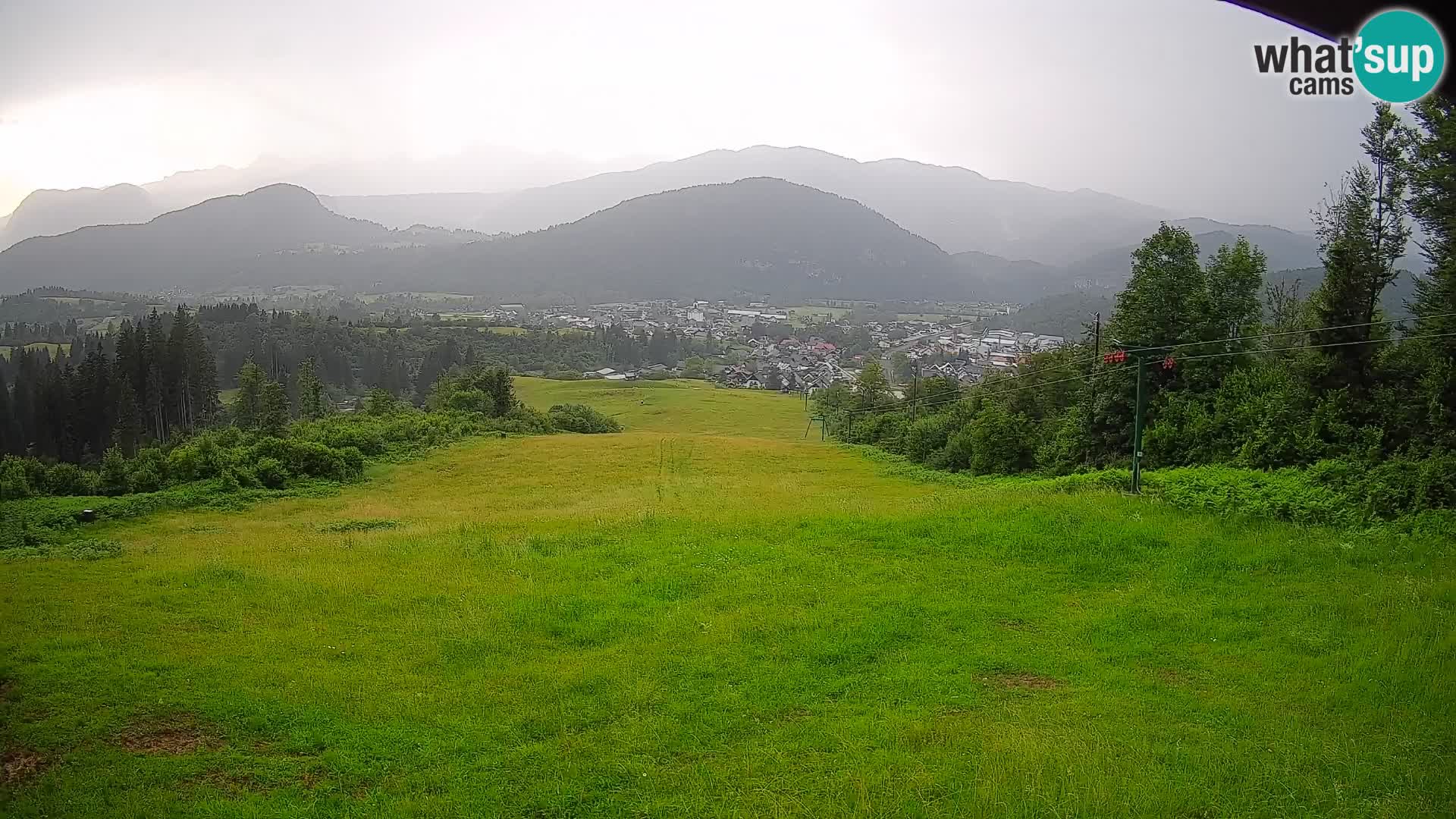 Kamera uživo Bohinjska Bistrica – Pogled u stvarnom vremenu sa skijališta Kozji Hrbet