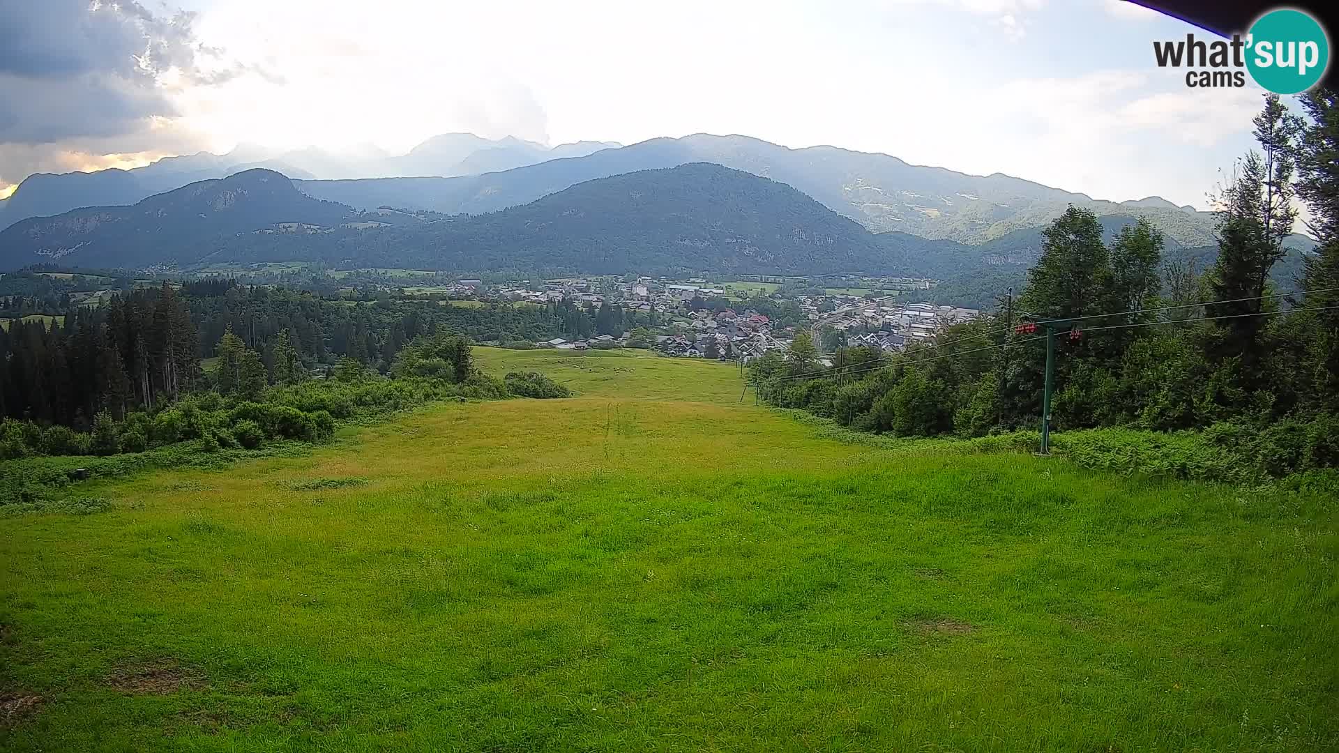 Spletna kamera Bohinjska Bistrica – Pogled v živo s smučišča Kozji Hrbet