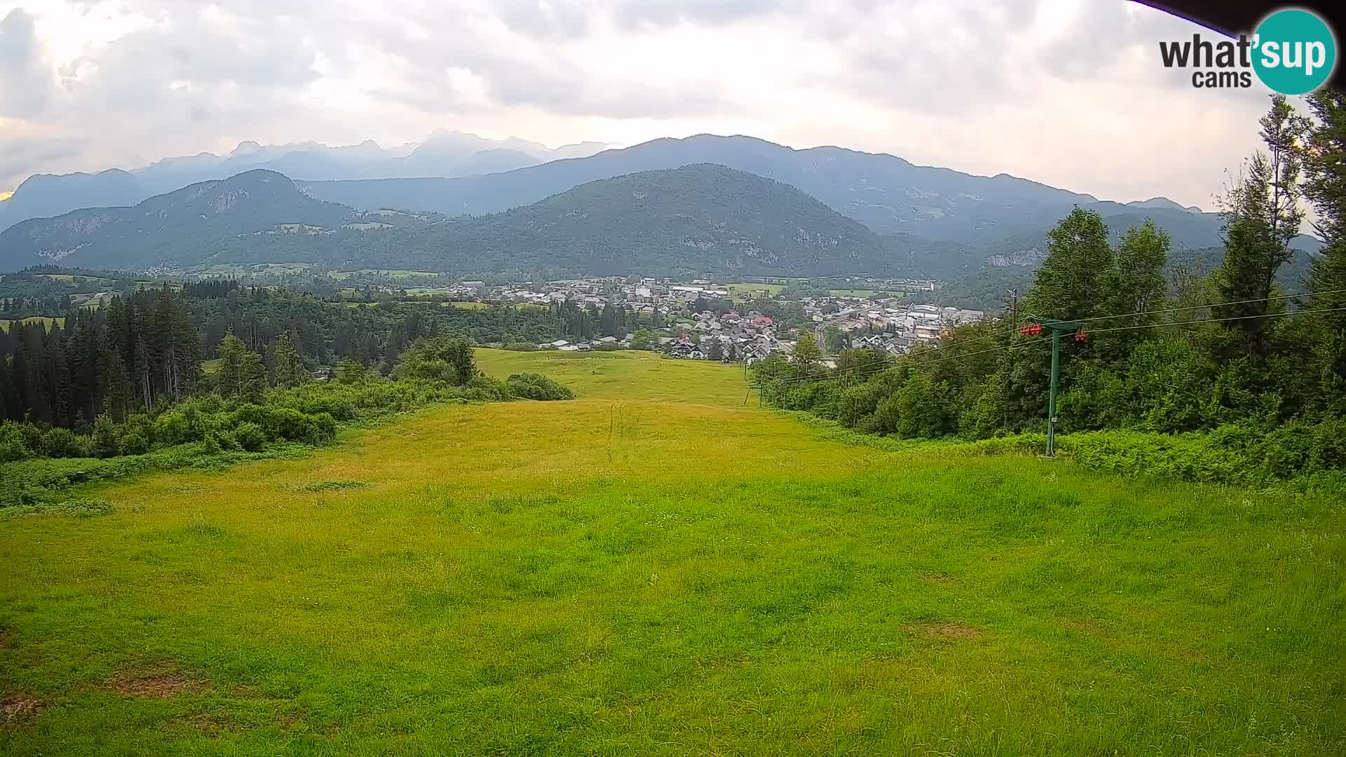 Kamera uživo Bohinjska Bistrica – Pogled u stvarnom vremenu sa skijališta Kozji Hrbet