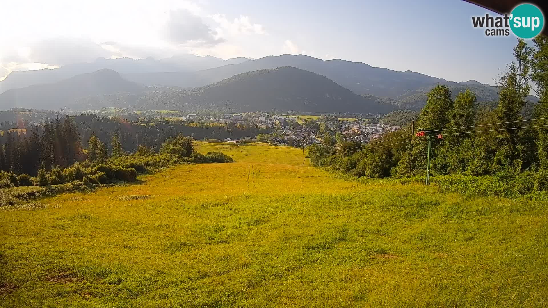 Kamera uživo Bohinjska Bistrica – Pogled u stvarnom vremenu sa skijališta Kozji Hrbet