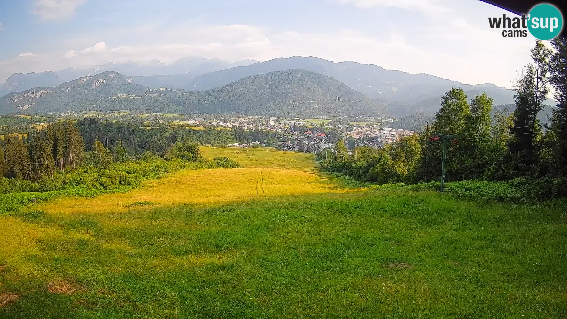 Kamera uživo Bohinjska Bistrica – Pogled u stvarnom vremenu sa skijališta Kozji Hrbet