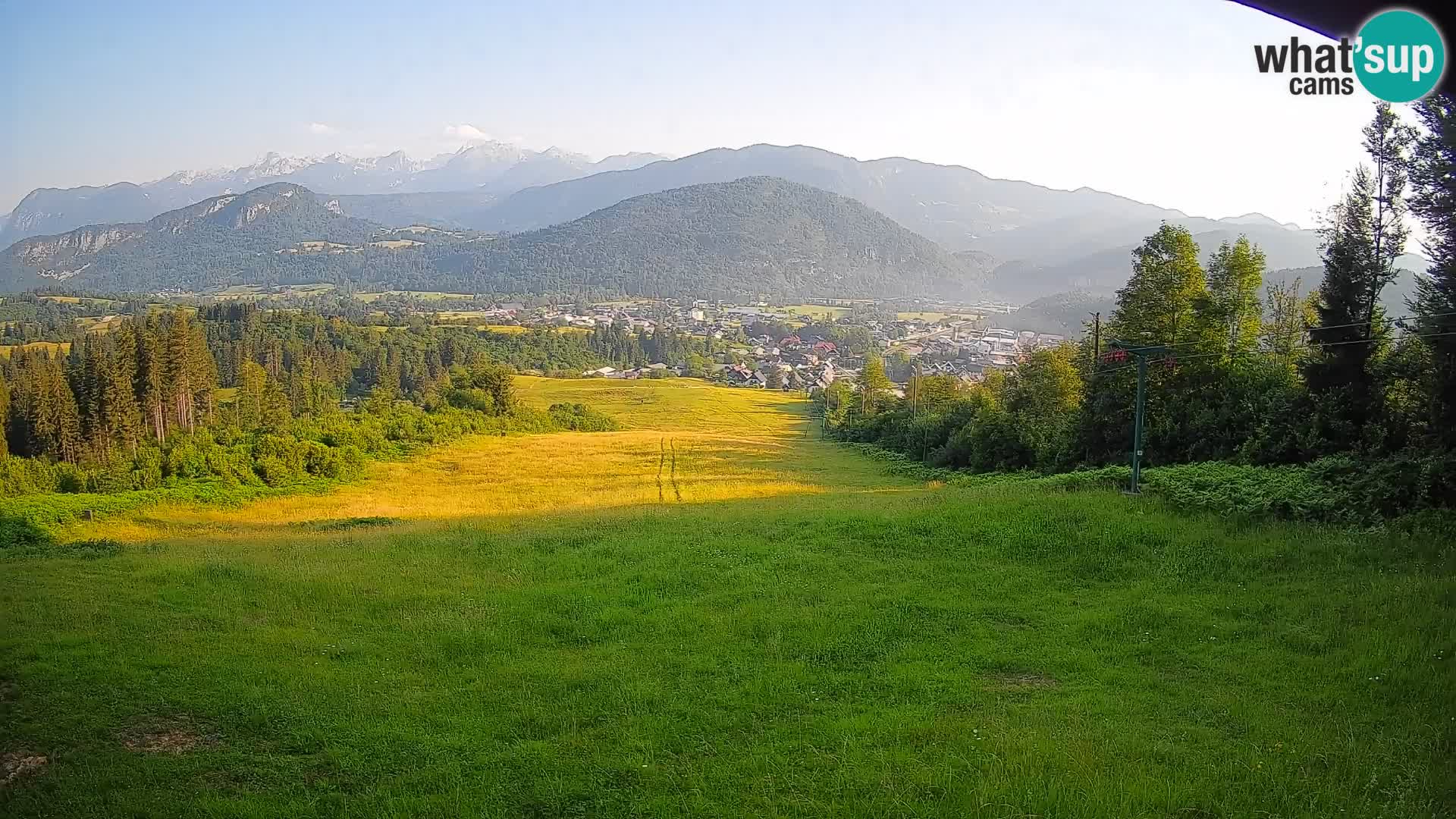 Kamera uživo Bohinjska Bistrica – Pogled u stvarnom vremenu sa skijališta Kozji Hrbet