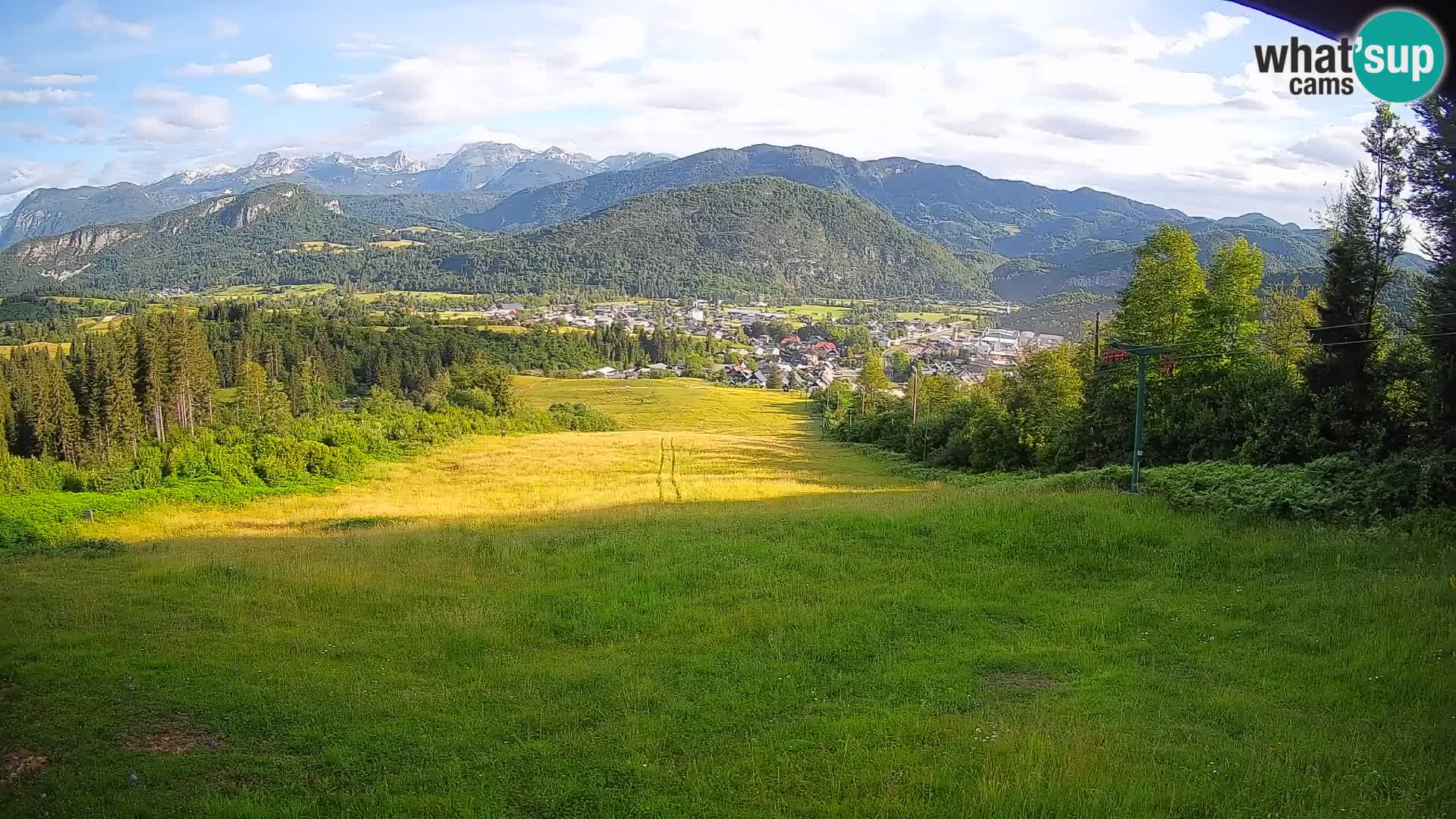 Spletna kamera Bohinjska Bistrica – Pogled v živo s smučišča Kozji Hrbet