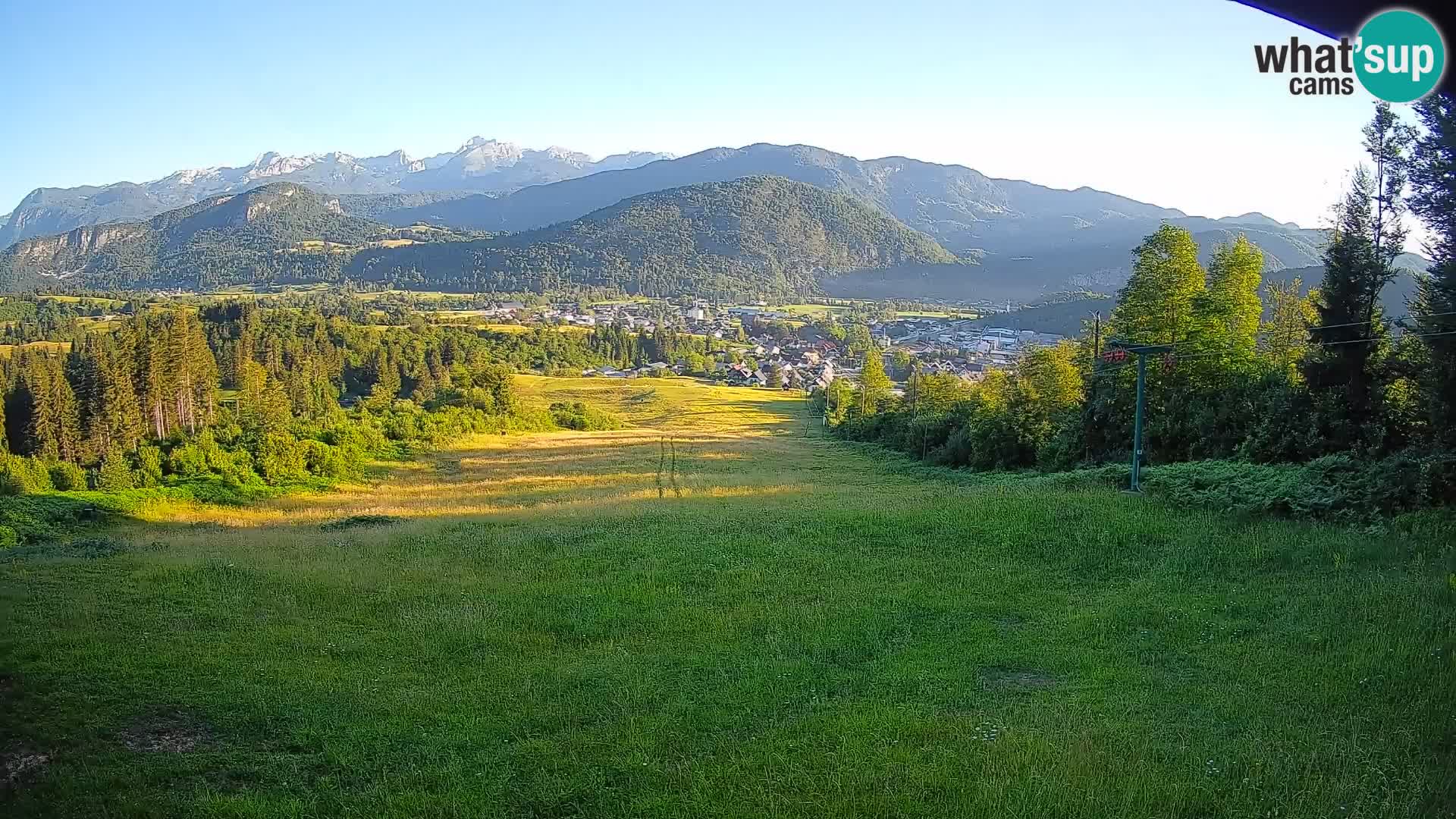 Kamera uživo Bohinjska Bistrica – Pogled u stvarnom vremenu sa skijališta Kozji Hrbet
