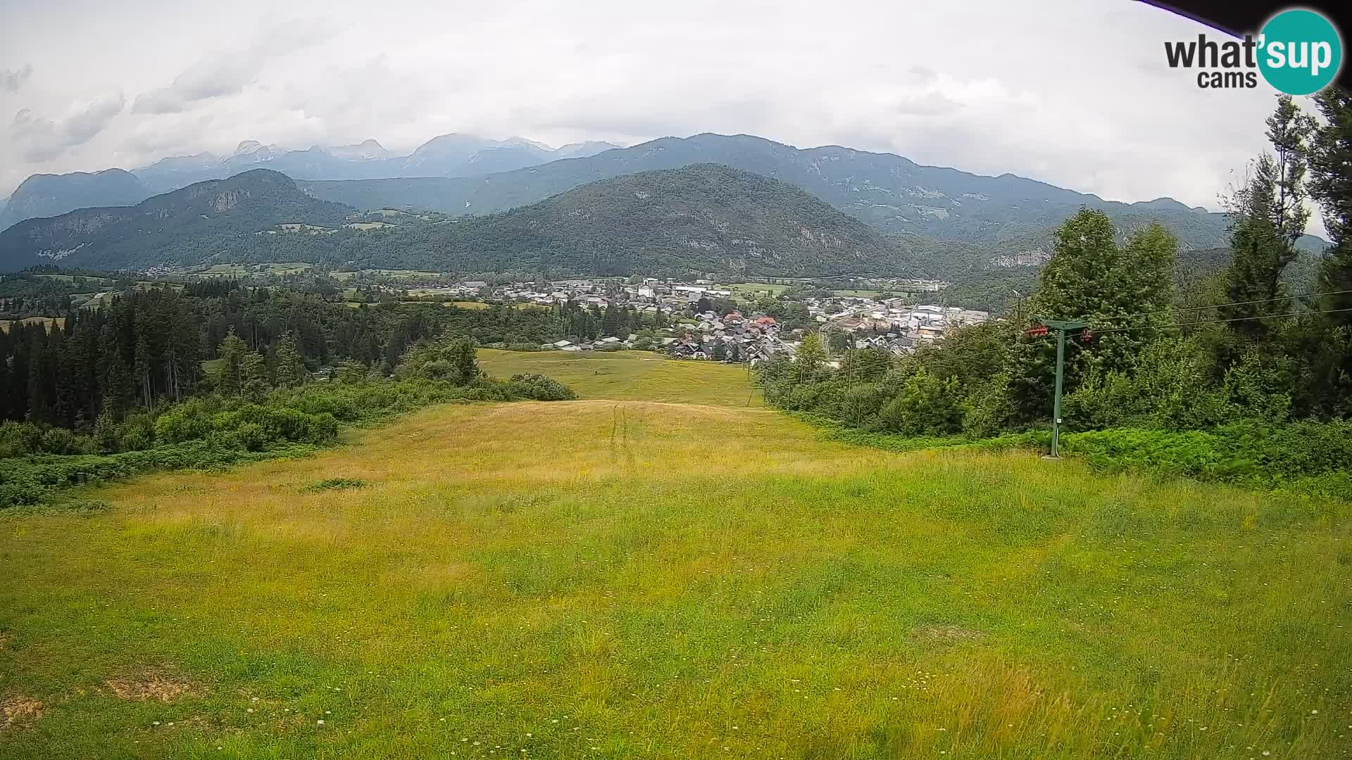 Kamera uživo Bohinjska Bistrica – Pogled u stvarnom vremenu sa skijališta Kozji Hrbet