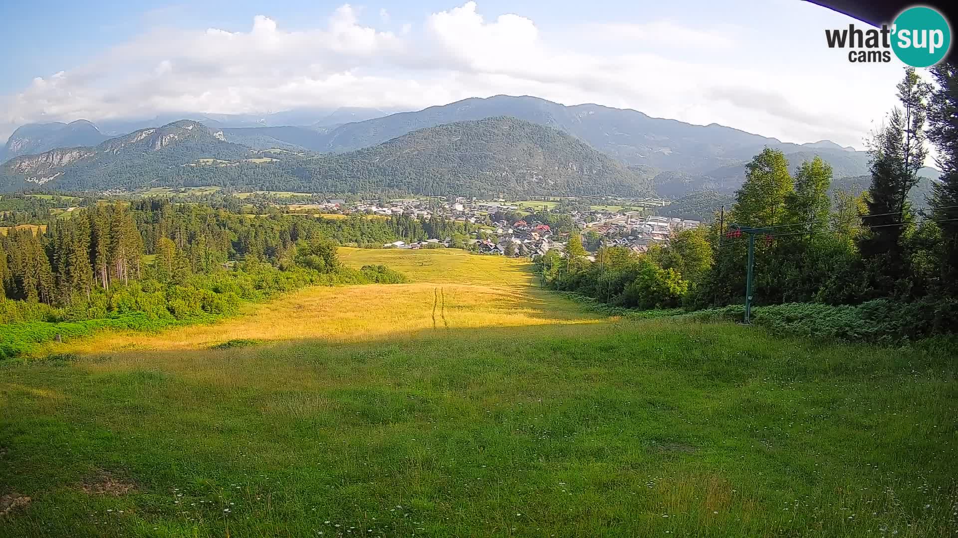Spletna kamera Bohinjska Bistrica – Pogled v živo s smučišča Kozji Hrbet