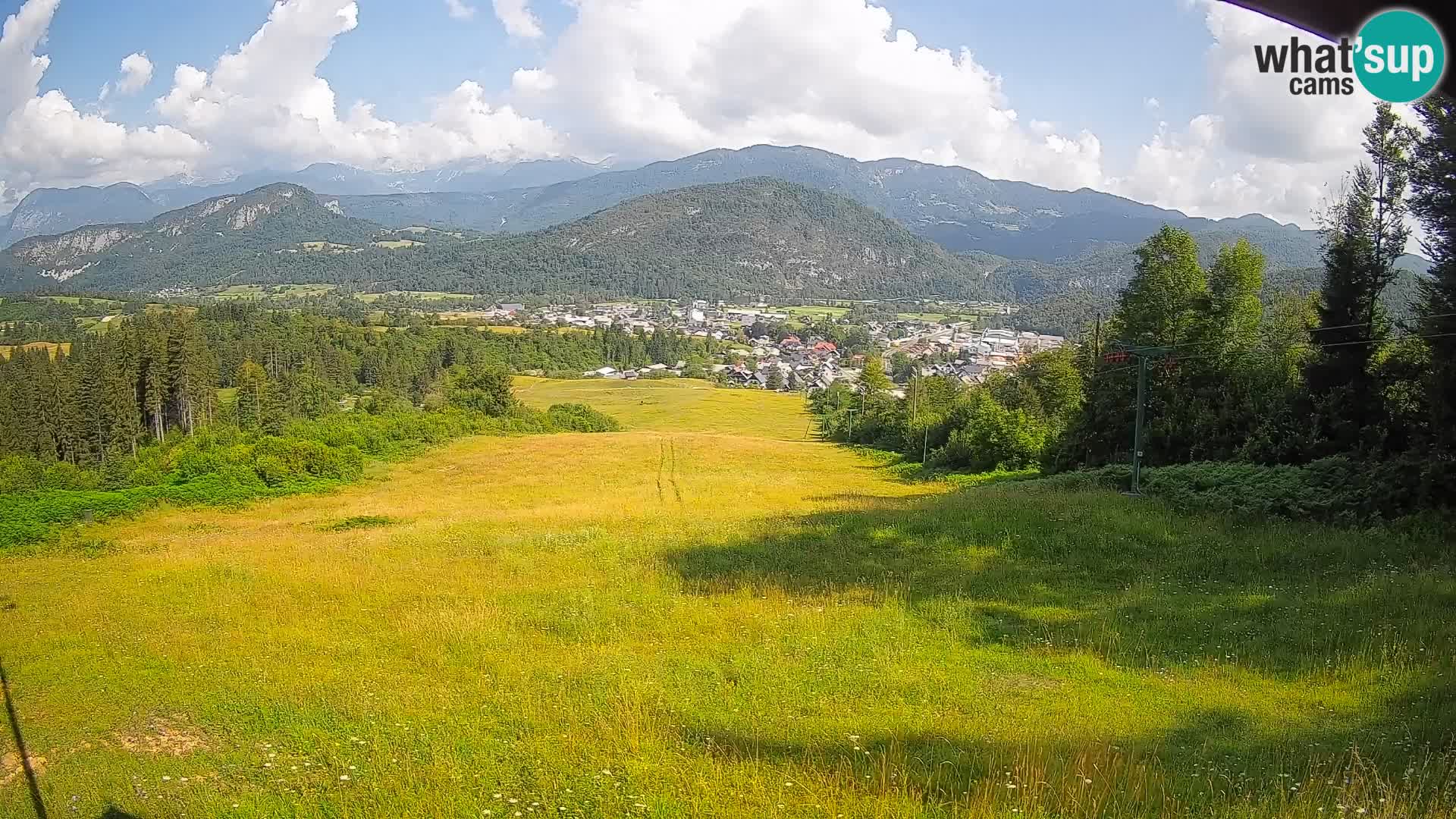 Spletna kamera Bohinjska Bistrica – Pogled v živo s smučišča Kozji Hrbet