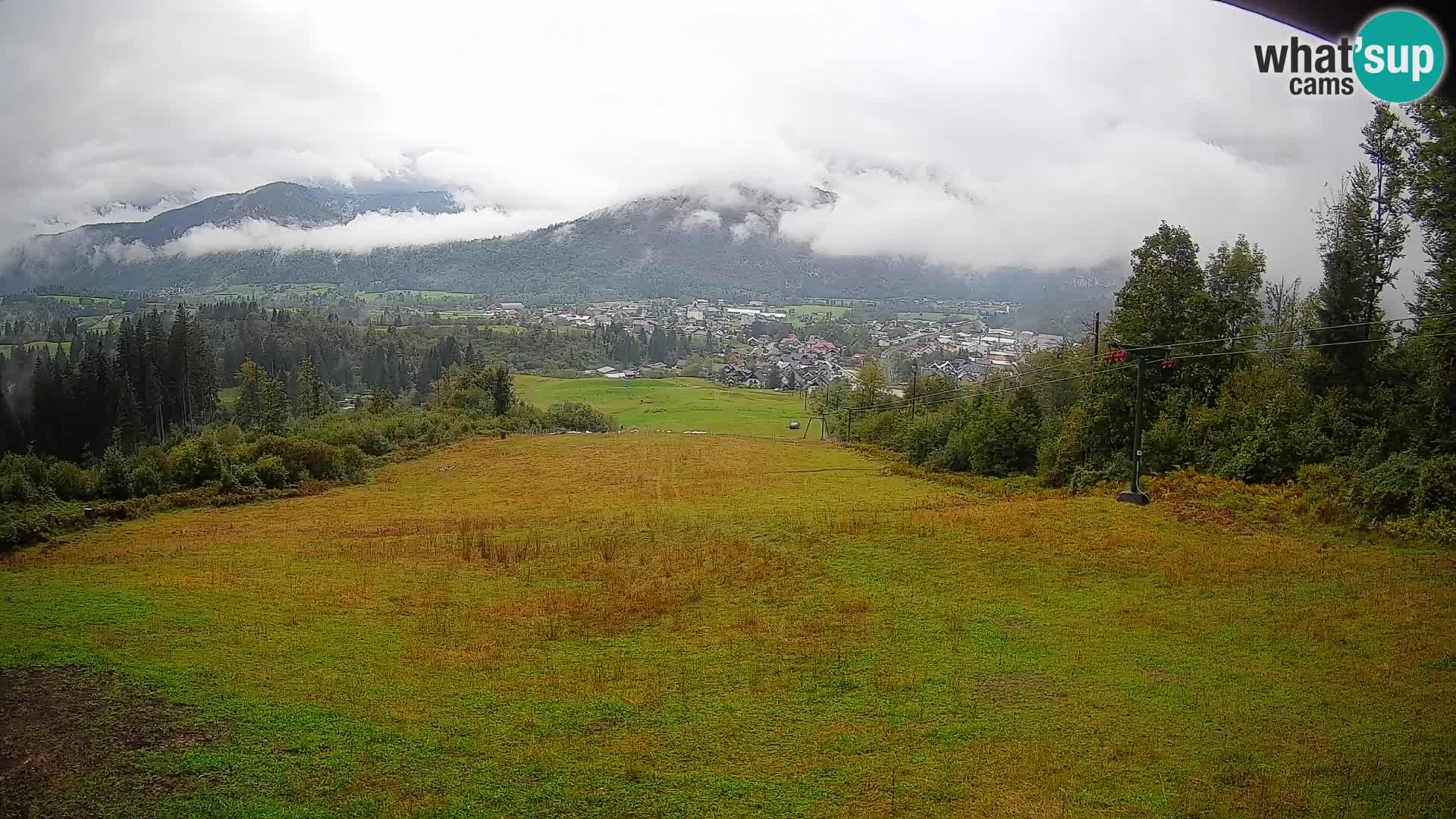 Kamera uživo Bohinjska Bistrica – Pogled u stvarnom vremenu sa skijališta Kozji Hrbet