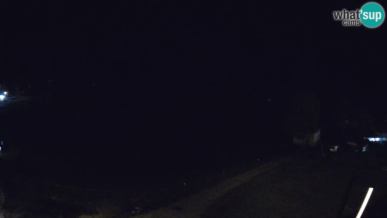 Kamera v ŽIVO Kranjska Gora RTC Plaza spletne kamere Kamera v ŽIVO Kranjska Gora RTC Plaza spletne kamere