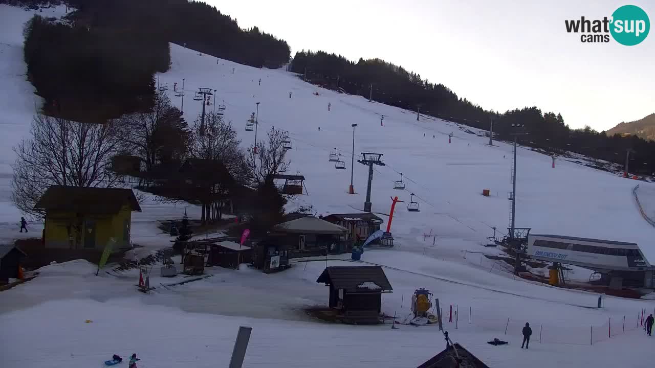 Web kamera Kranjska Gora Skijalište | Proge Mojca in Kekec