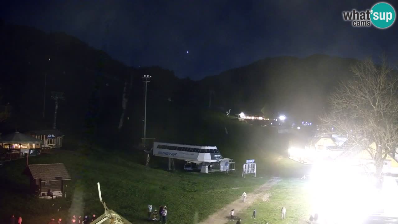 Web kamera Kranjska Gora Skijalište | Proge Mojca in Kekec