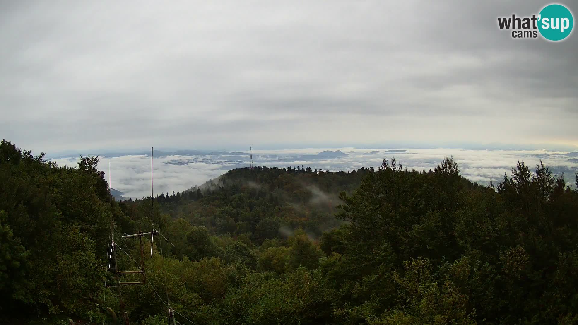 Krim Web cam Berghütte | Blick auf Ljubljana – Slowenien