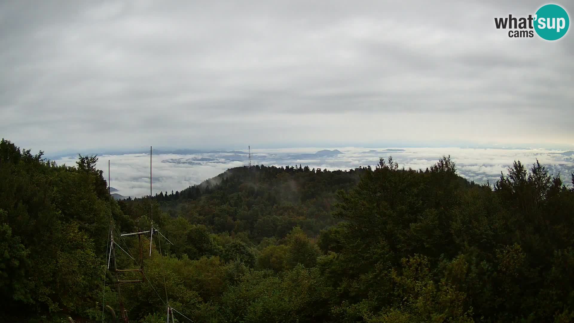 Krim Web cam Berghütte | Blick auf Ljubljana – Slowenien