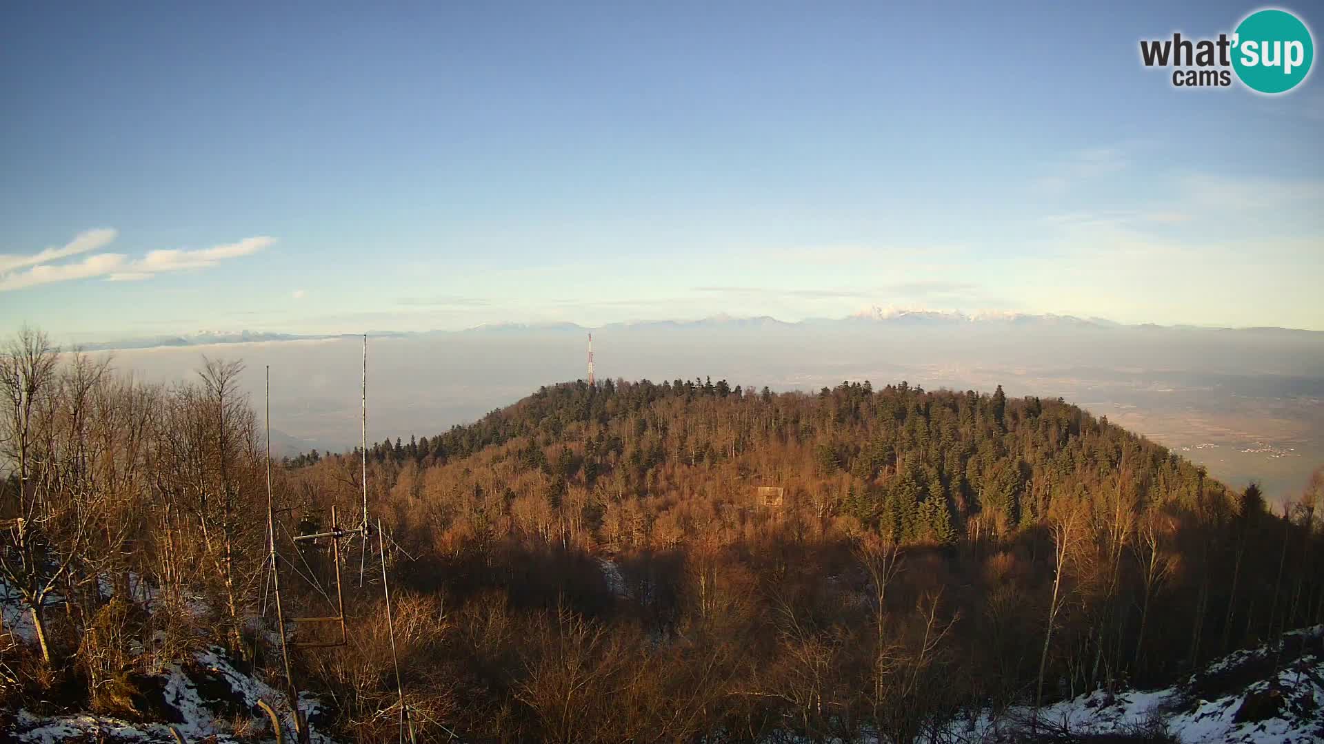 Krim Web cam Berghütte | Blick auf Ljubljana – Slowenien