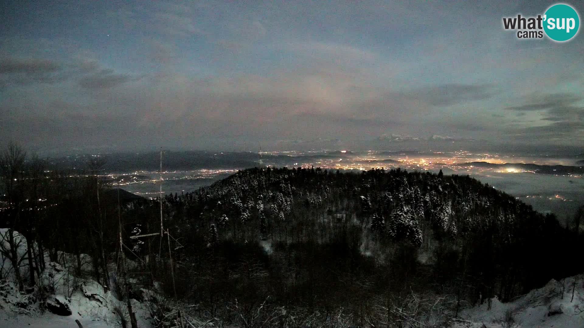 Krim webcam mountain hut | view to Ljubljana – Slovenia