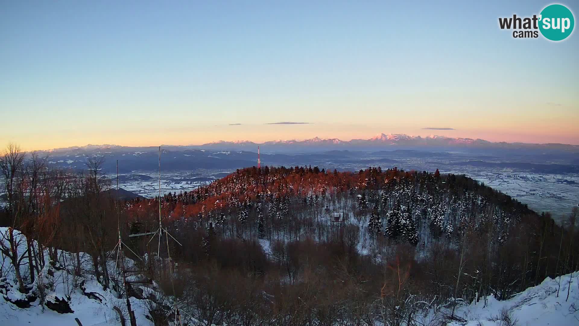 Krim webcam mountain hut | view to Ljubljana – Slovenia