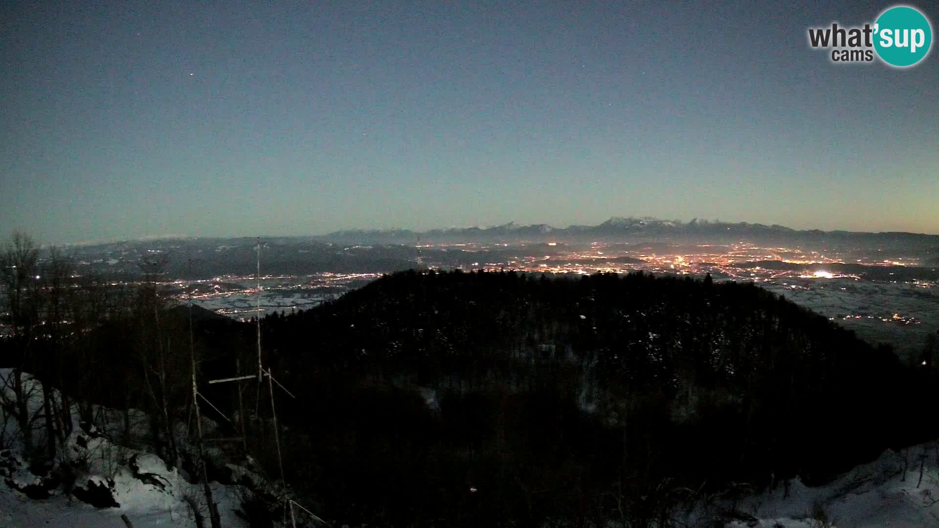 Krim webcam mountain hut | view to Ljubljana – Slovenia