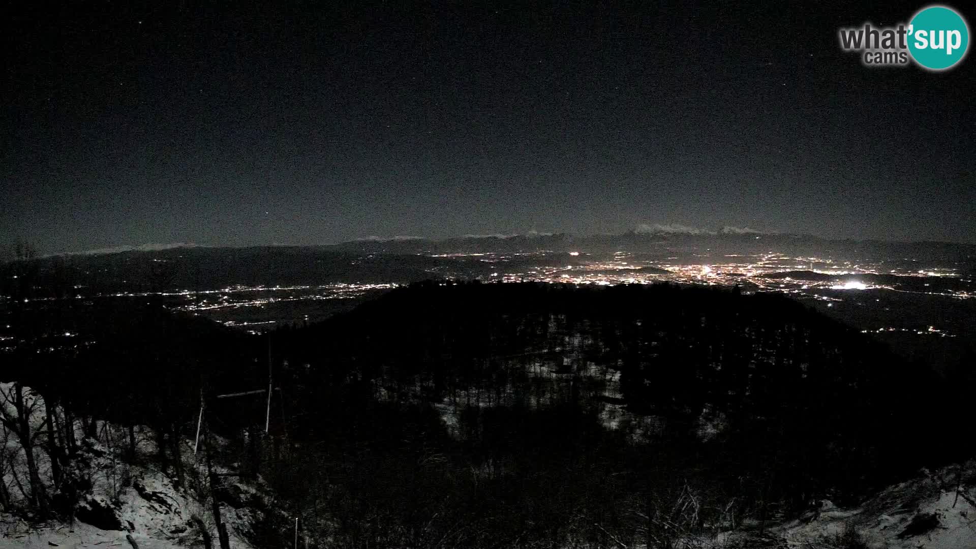 Krim webcam mountain hut | view to Ljubljana – Slovenia