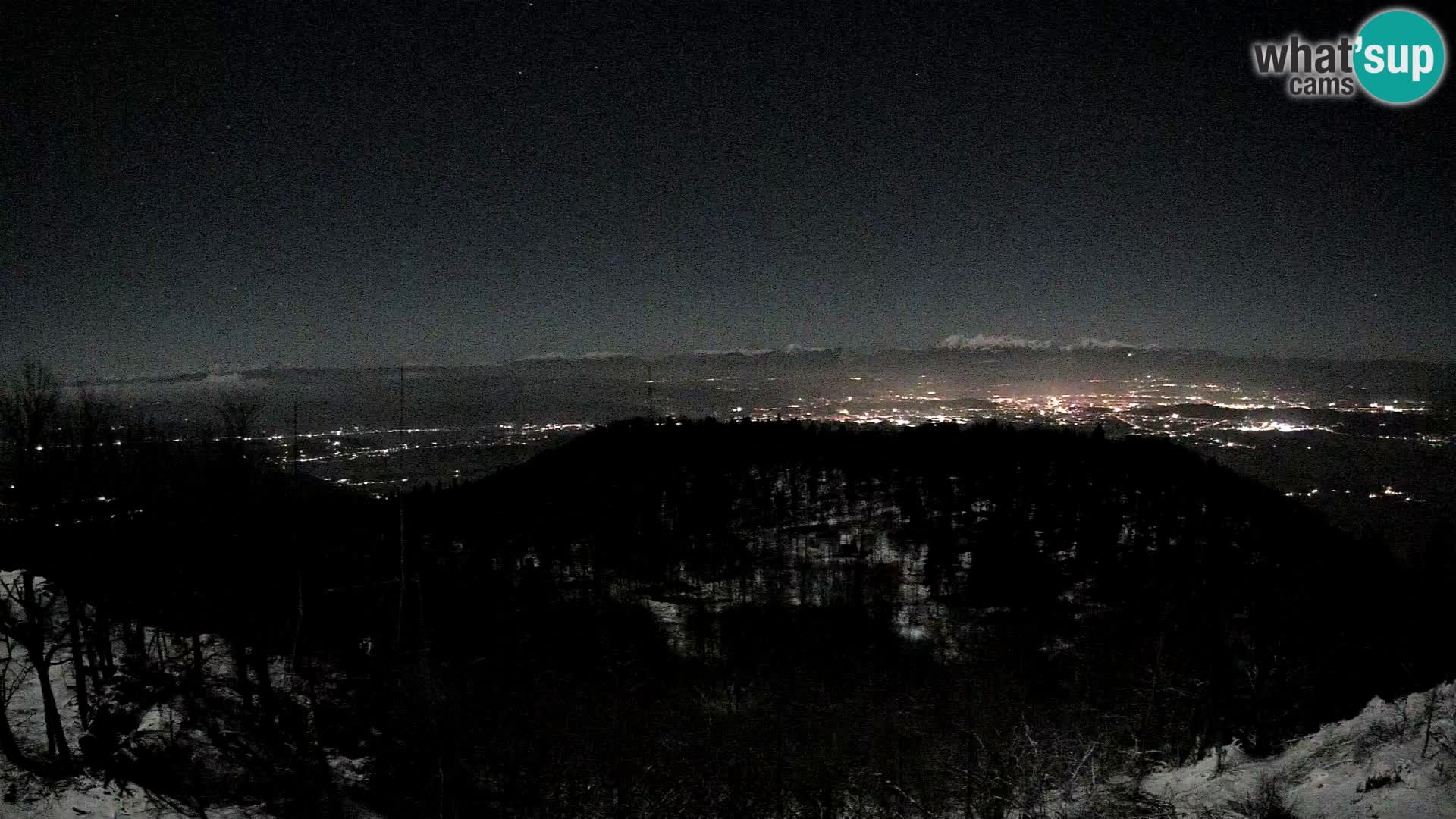 Krim Web cam Berghütte | Blick auf Ljubljana – Slowenien