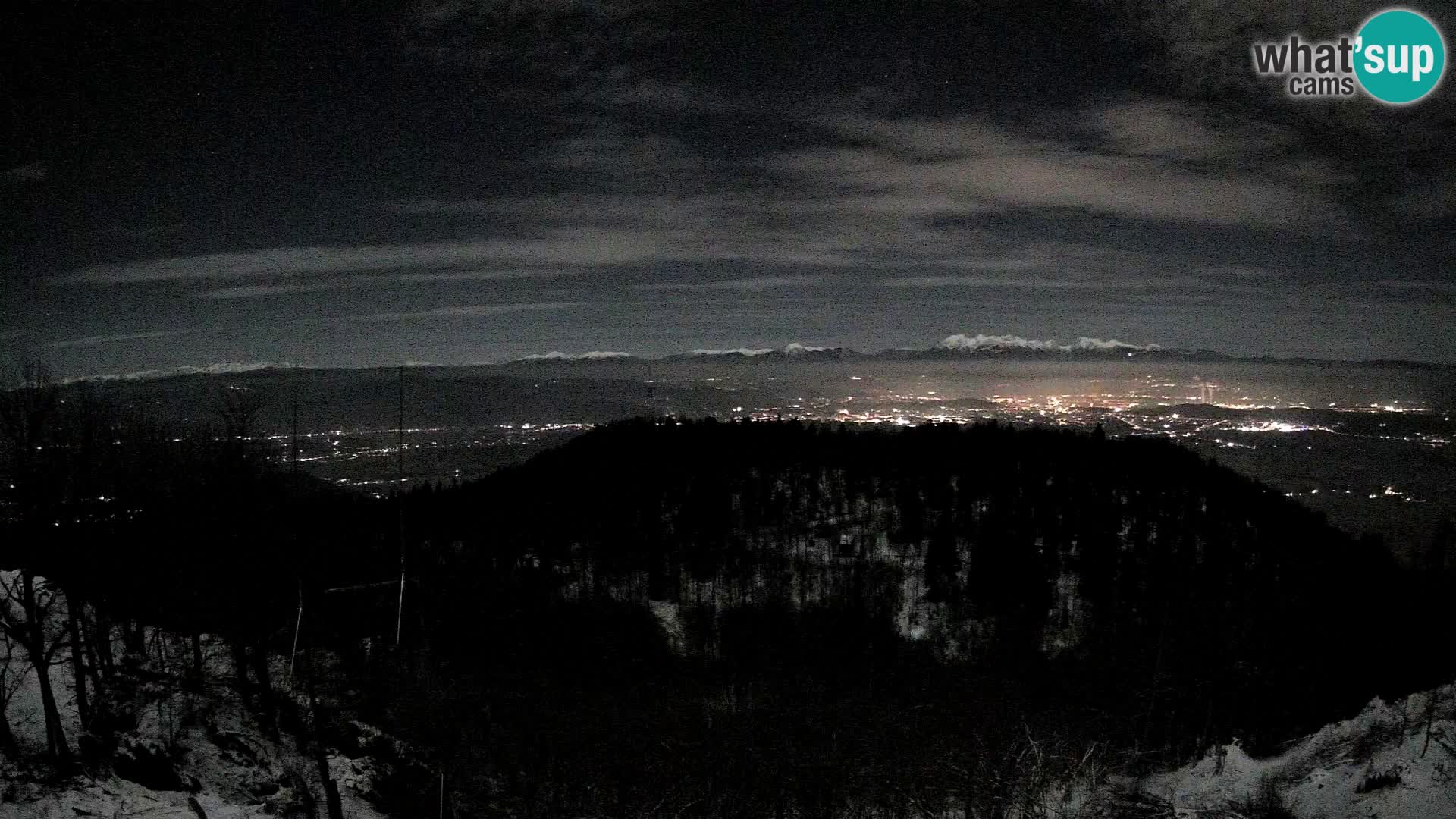 Krim webcam mountain hut | view to Ljubljana – Slovenia