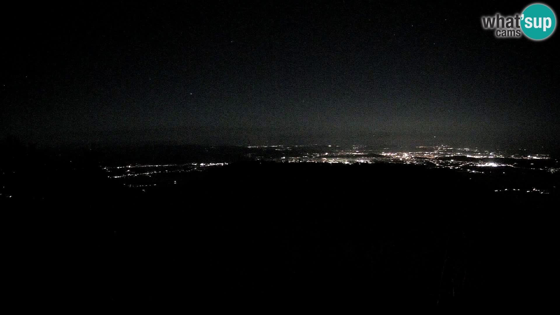 Krim Web cam Berghütte | Blick auf Ljubljana – Slowenien