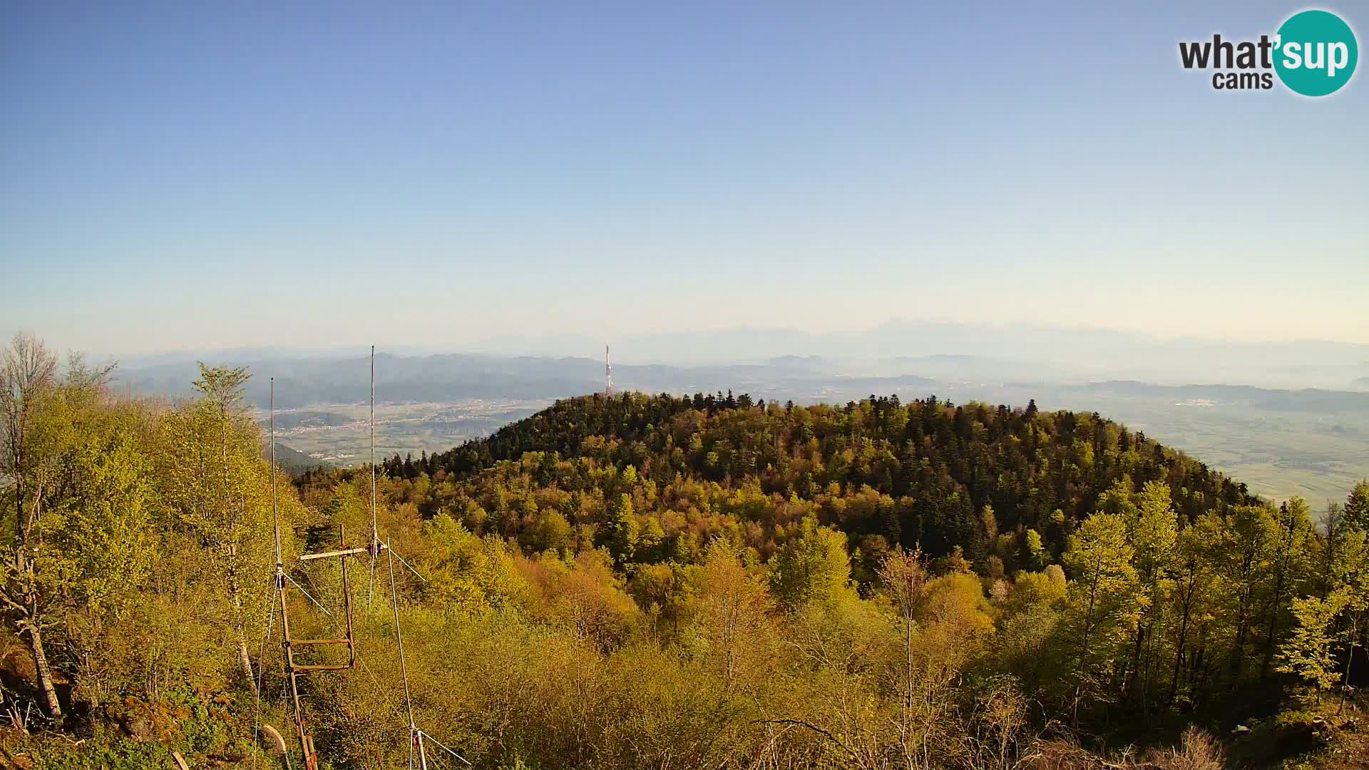 Krim Web cam Berghütte | Blick auf Ljubljana – Slowenien