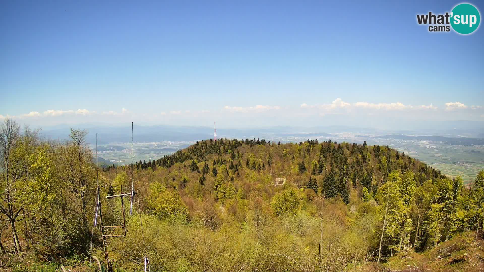Krim Web cam Berghütte | Blick auf Ljubljana – Slowenien