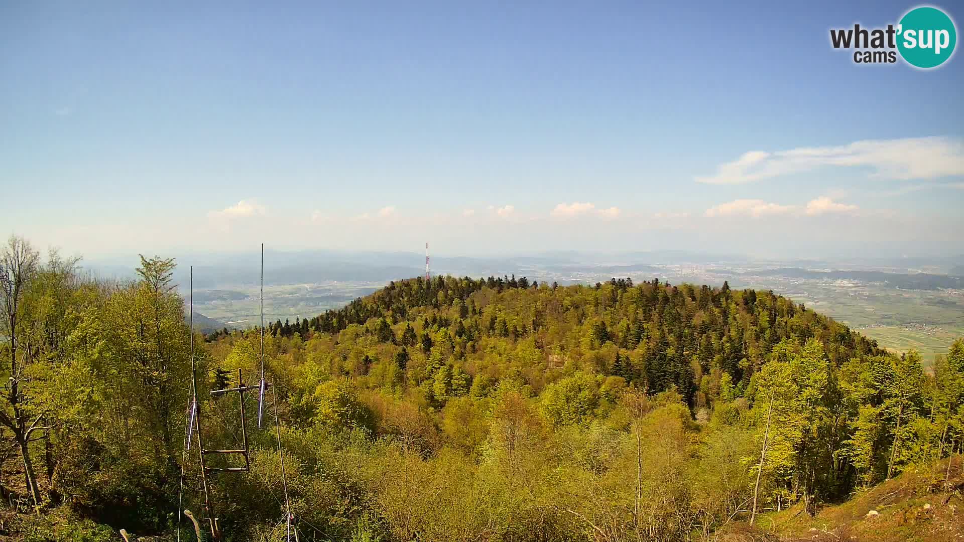 Krim Web cam Berghütte | Blick auf Ljubljana – Slowenien
