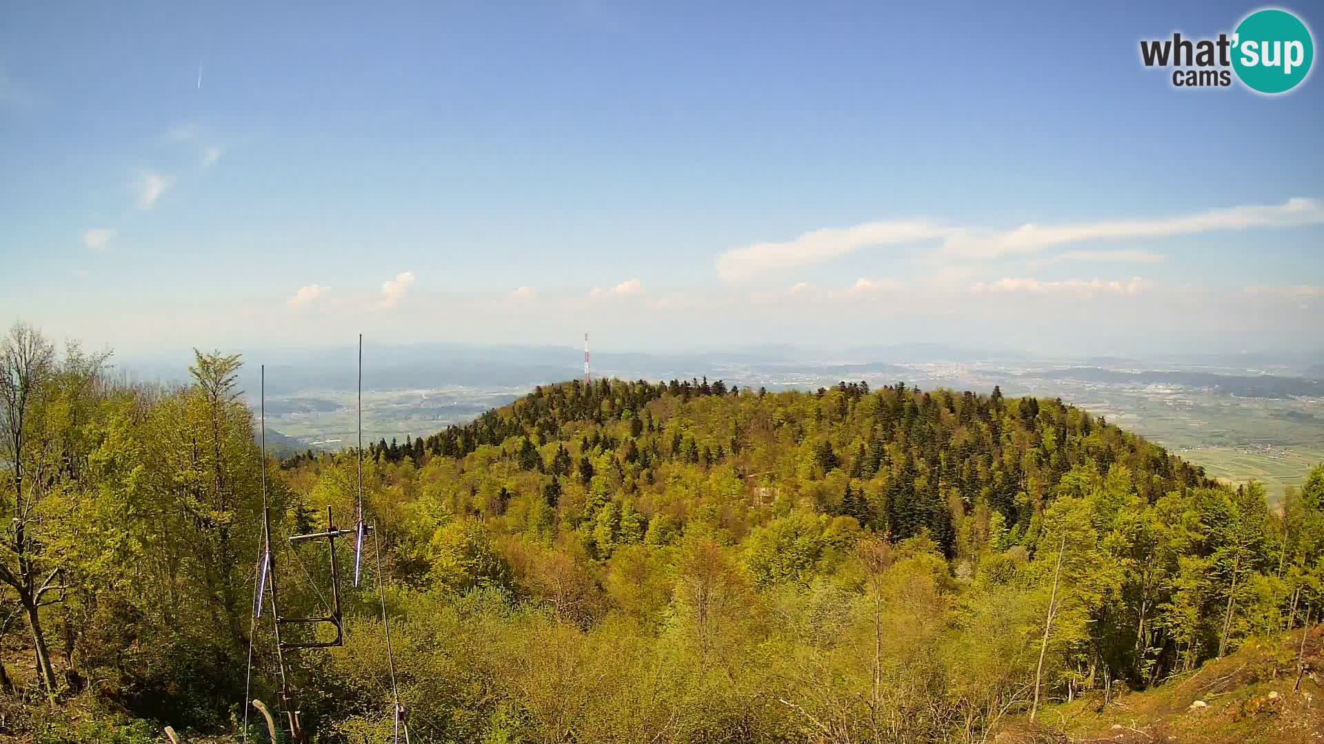 Krim webcam mountain hut | view to Ljubljana – Slovenia