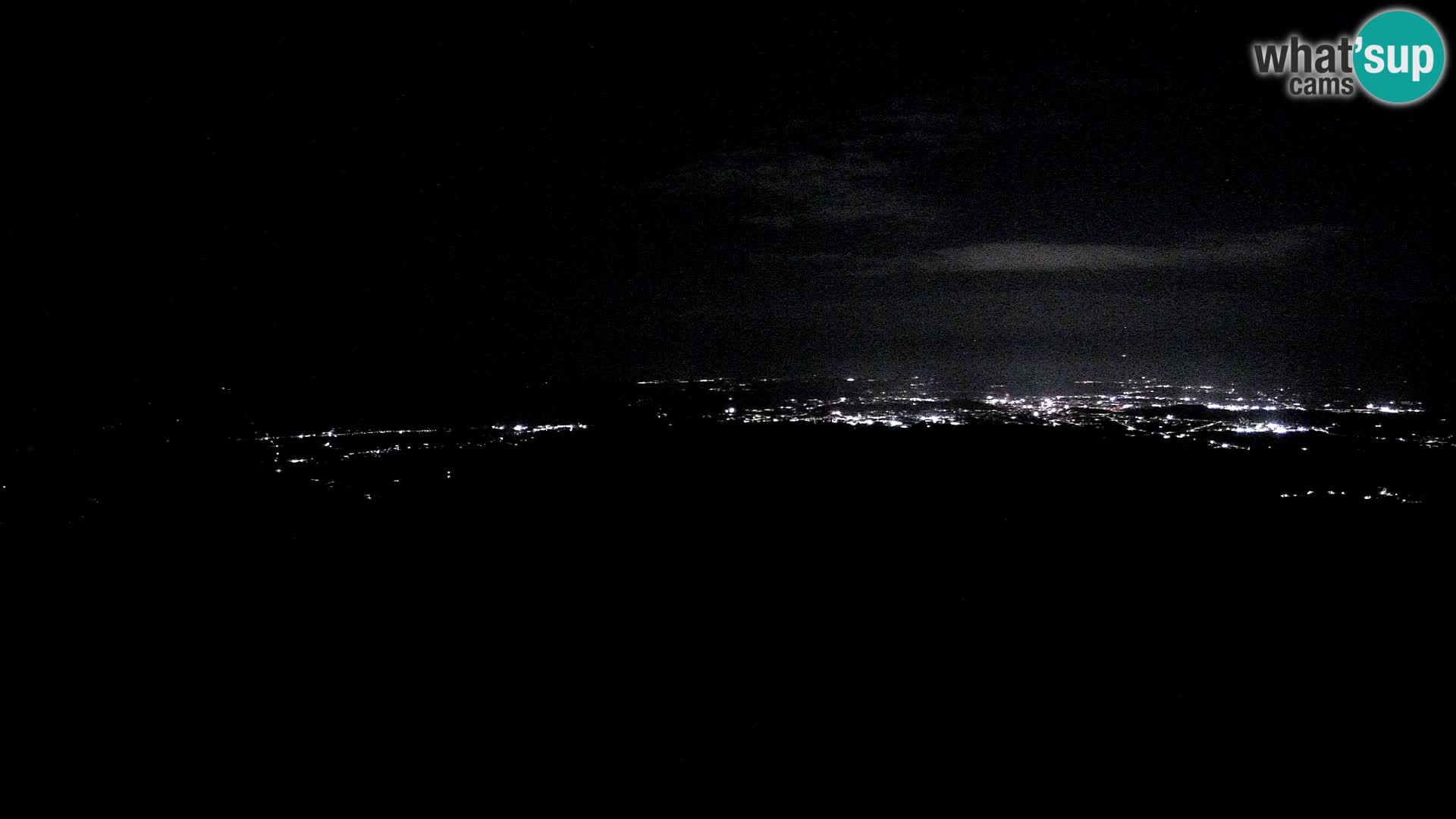 Krim Web cam Berghütte | Blick auf Ljubljana – Slowenien