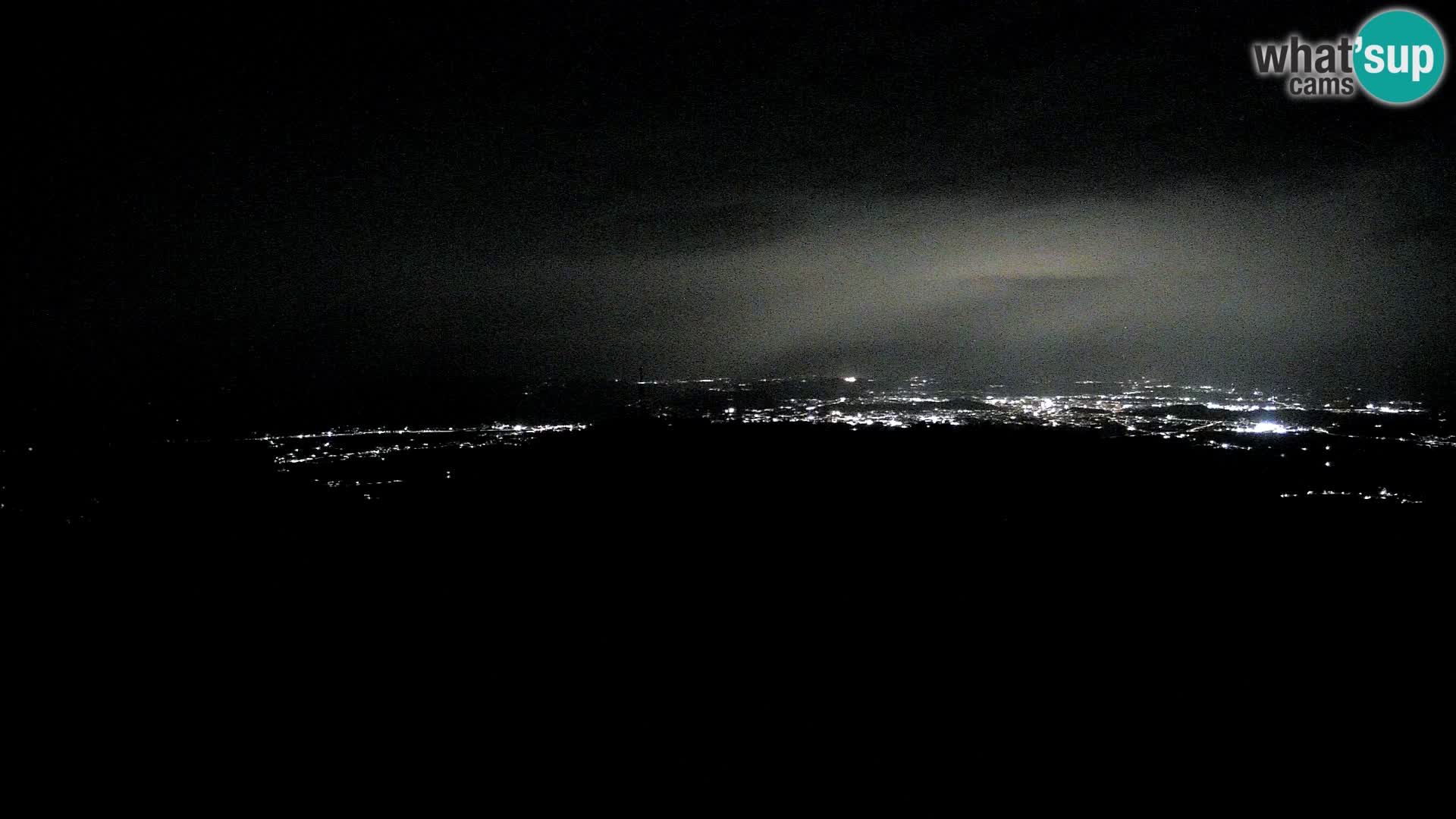 Krim webcam mountain hut | view to Ljubljana – Slovenia