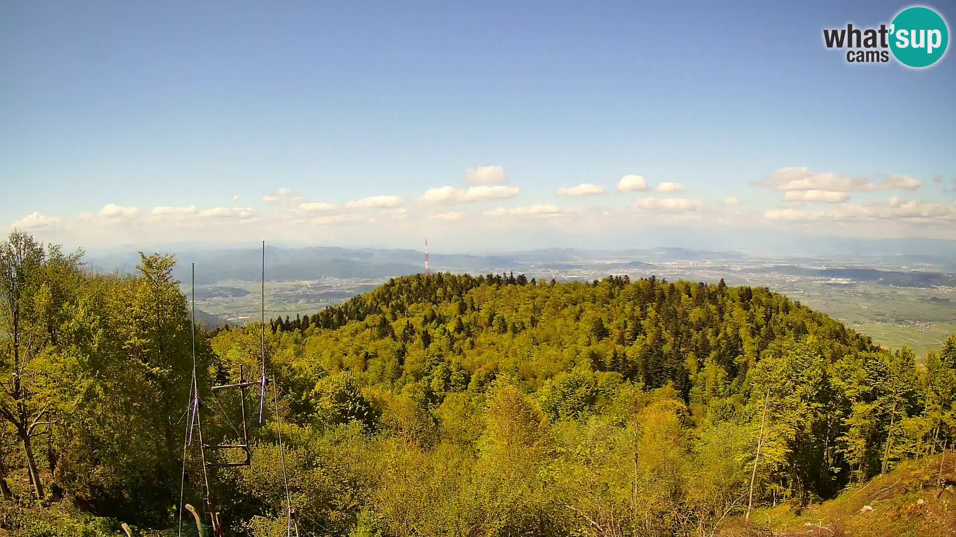 Krim Web cam Berghütte | Blick auf Ljubljana – Slowenien