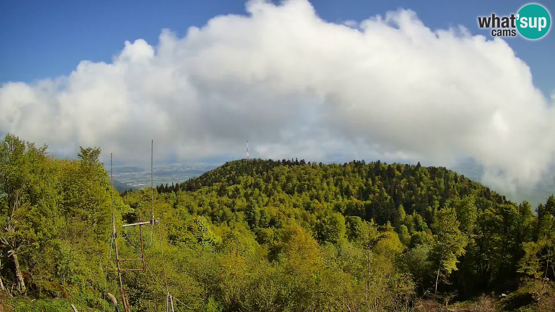 Krim Web cam Berghütte | Blick auf Ljubljana – Slowenien