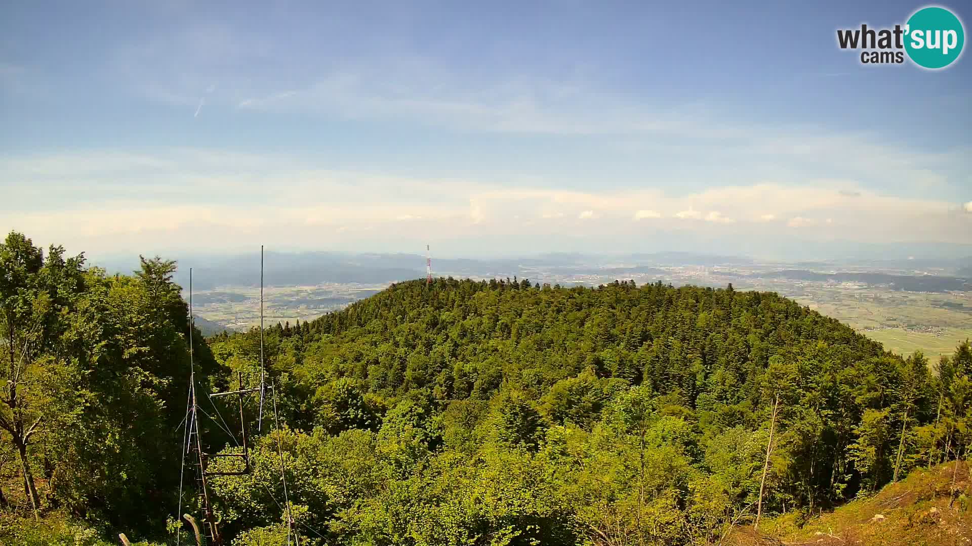 Krim Web cam Berghütte | Blick auf Ljubljana – Slowenien