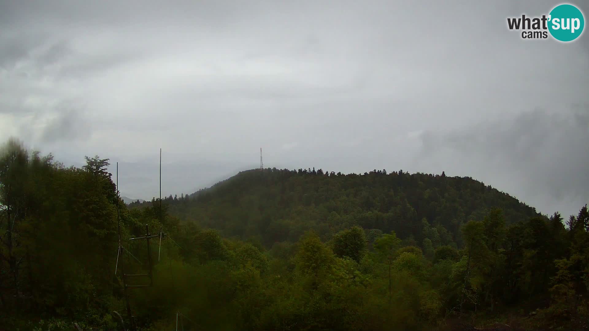 Krim Web cam Berghütte | Blick auf Ljubljana – Slowenien