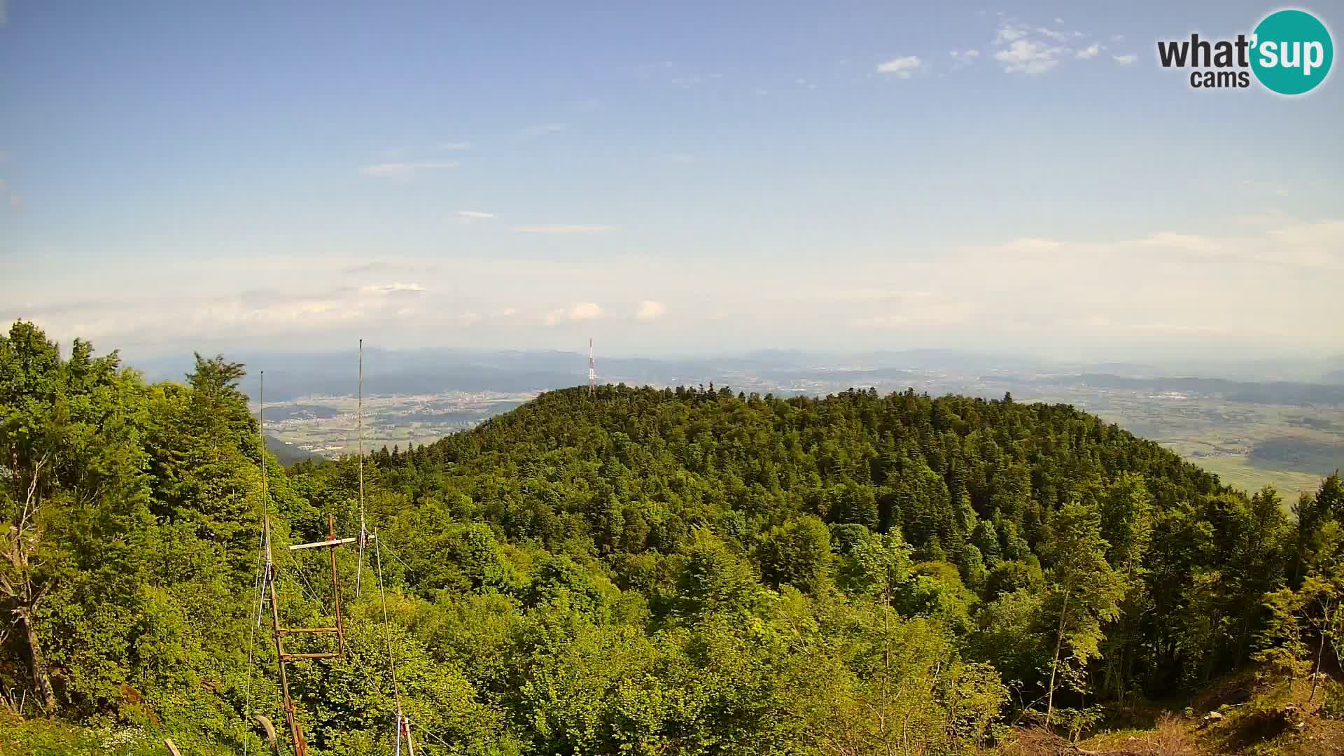 Krim Web cam Berghütte | Blick auf Ljubljana – Slowenien