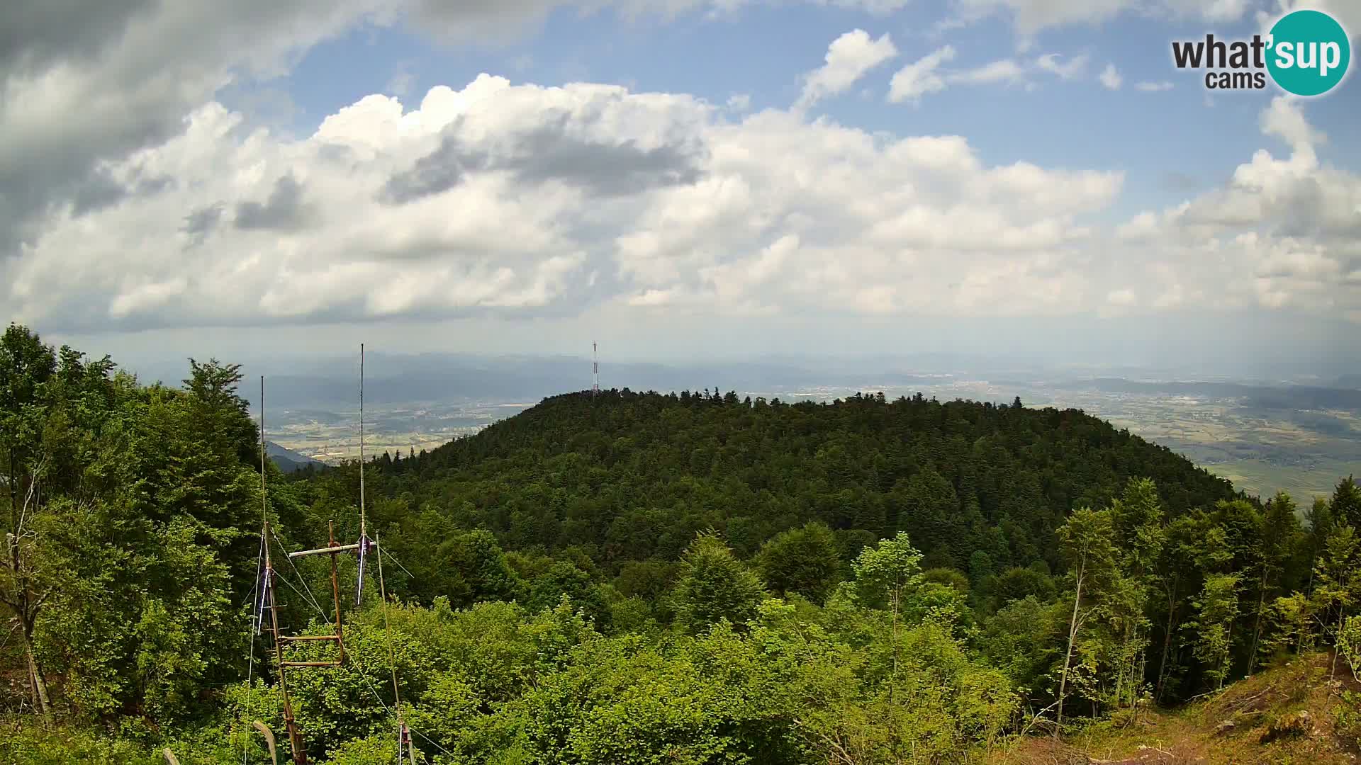 Krim Web cam Berghütte | Blick auf Ljubljana – Slowenien