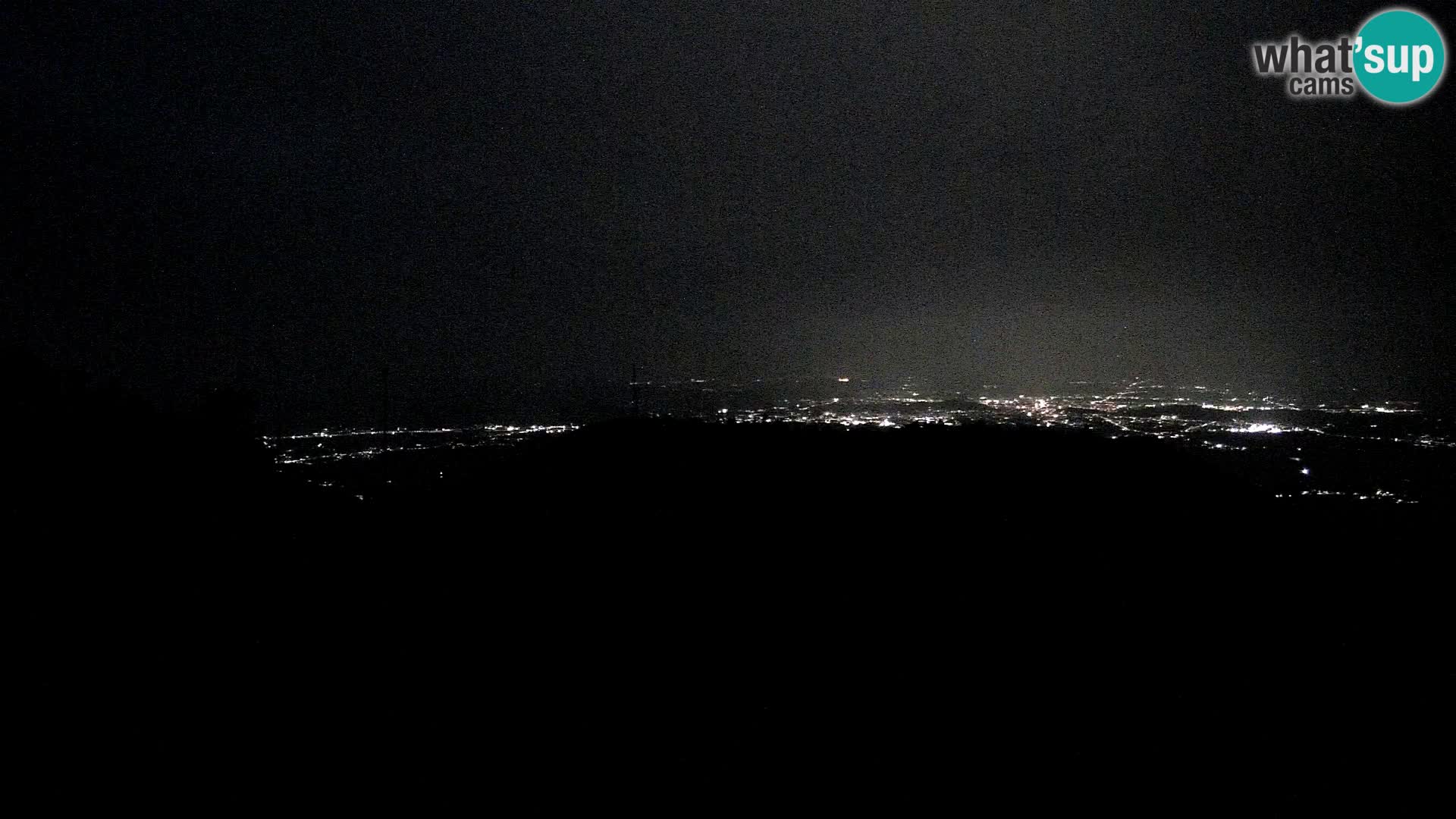 Krim webcam mountain hut | view to Ljubljana – Slovenia